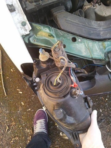 opel corsa b výměna světel 4
